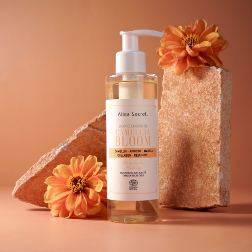 Camellia Bloom cleansing oil